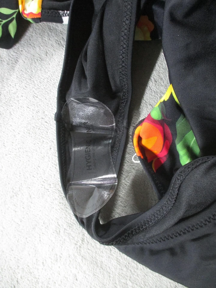 CUPSHE Swimsuit Womens Medium Black Floral One Piece Halter Ruched Tummy - Image 4 of 4