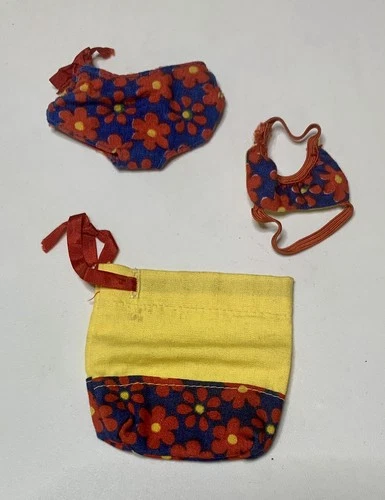 Vintage 1967 Mattel Francie SUMMER COOLERS #1292 ~ Bra, Panties, Tote Bag