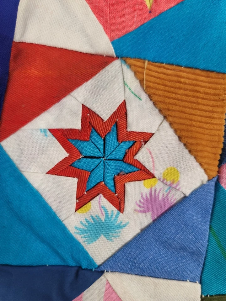 Vintage 1960s Womens Vest Sz XL Christmas Star Handmade Quilted Stunning VTG - Image 3 of 4