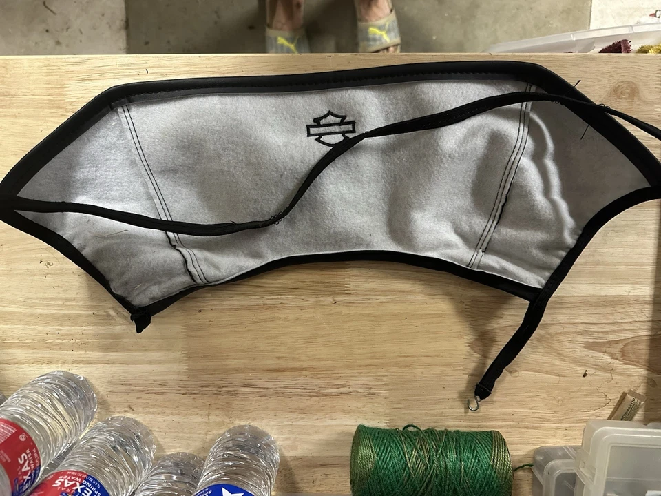 Sujetador tanque Harley Davidson Foto 4 de 4