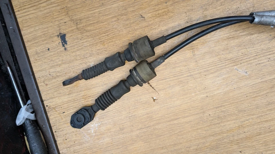 SUZUKI SWIFT GEAR SELECTOR & LINKAGE MANUAL 5 SPEED 1.3 PETROL 2005-10 ** - Image 3 of 4