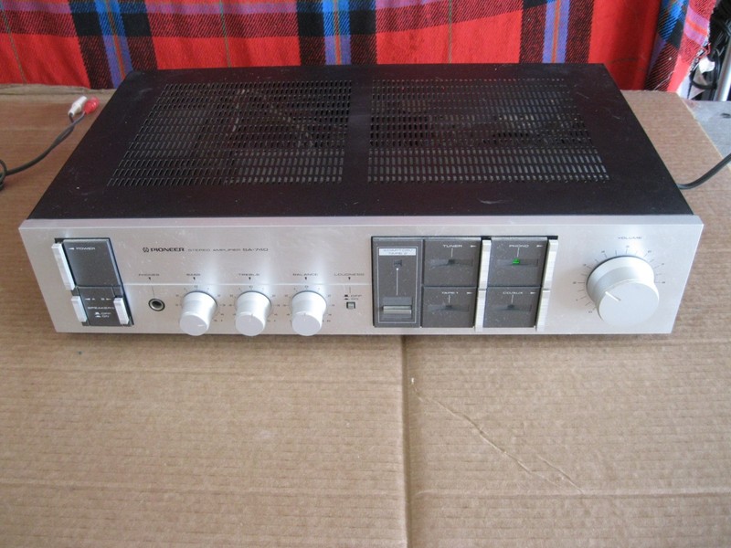 Working Vintage Pioneer Stereo Amplifier SA - 740, Made in Japan