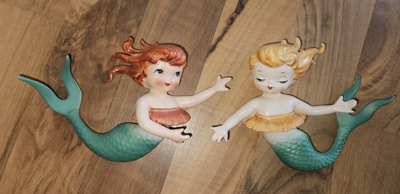 Vintage ceramic Lefton Hula/Bandeau Wearing Mermaid Wall Plaques Japan set of 2