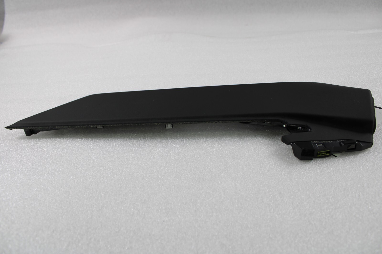 Lamborghini Urus, RH, Right, Rear Side Trim, Used, P/N 4ML863456
