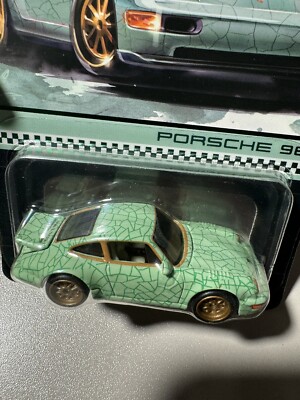 Hot Wheels China 2nd Convention Porsche 964 With One Keychain | eBay