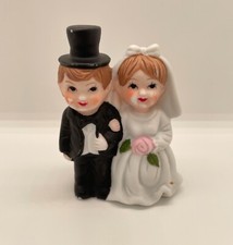 Vintage Cake Topper Bride Groom Figurine w/Top Hat Ceramic Small 3.5"