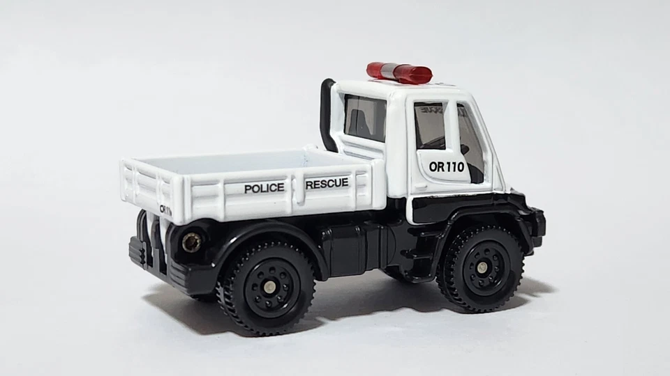 Tomica Mercedes Unimog Police Tomica Lottery 19 - Image 2 of 4