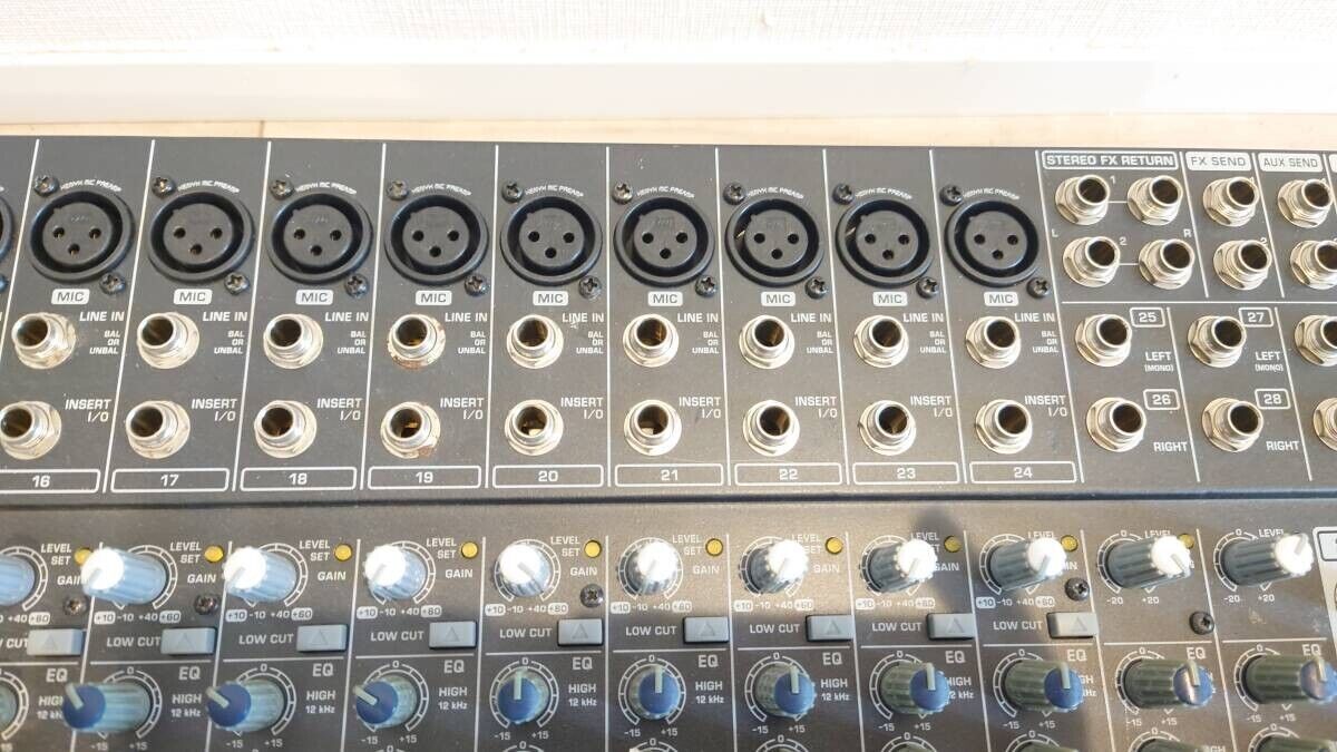 Behringer SX3242FX Eurodesk 32 Channel Mixer Confirmed Behringer SX3242FX Eurodesk 32 Channel Mixer Confirmed