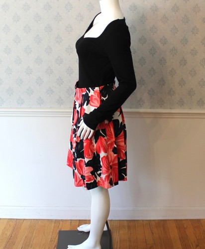Damen rot und schwarz Blumenmuster breiter Plissee Milly Rock Größe 4 - Bild 5 von 7