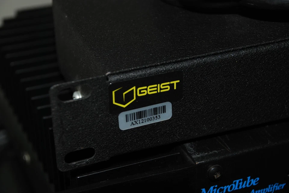 GEIST 110V SPN06415TL 19" RackMount 15 AMP 125 VAC 50/60HZ 6 Outlet Power Strip - Image 2 of 4