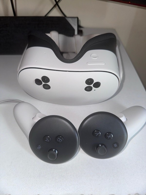 Meta Quest 3 128GB VR Headset - White