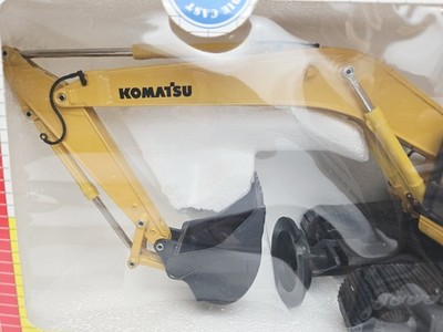JOAL KOMATSU PC450LC-6 Diecast EXCAVATOR W/RUBBER TRACKS 1 32