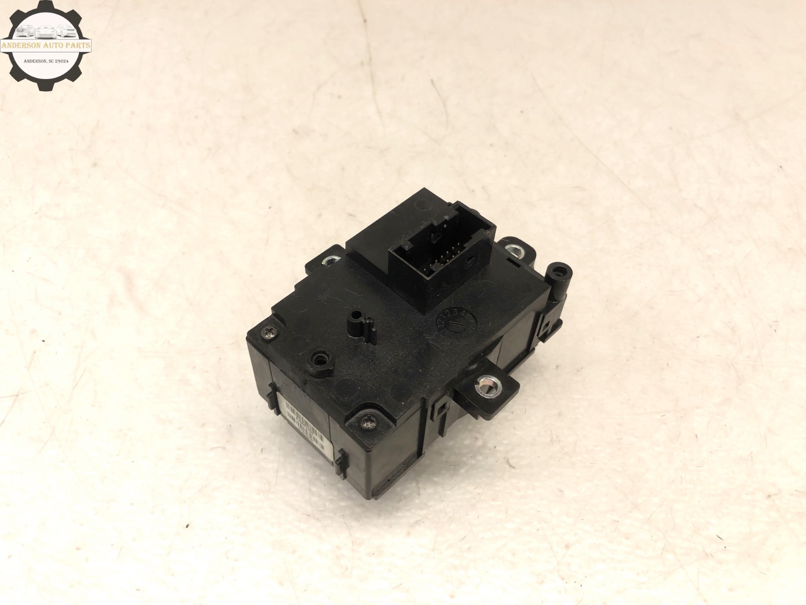 2017-2024 MASERATI LEVANTE RADIO MEDIA HAZARD CONTROL SWITCH KNOB OEM