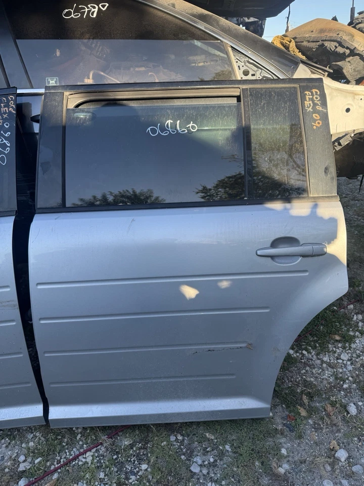 2009-2019 Ford Flex Left Driver Side Front & Rear Door Complete Assembly Used - Изображение 2 из 4