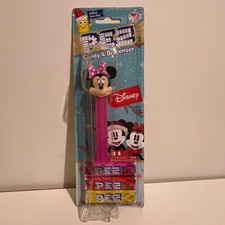 Disney holiday Minnie Mouse PEZ Candy Dispenser with 3 Candy Rolls New Novelty