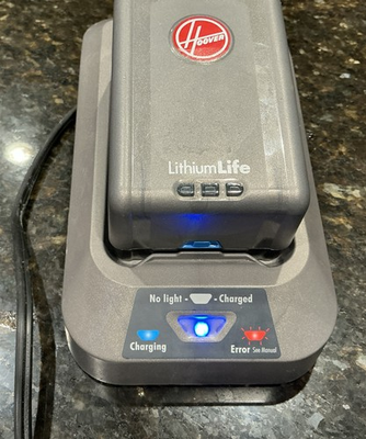 #ad Hoover Charging Dock BH03200 With 20v Lithium Life Battery BH03120 $42.00