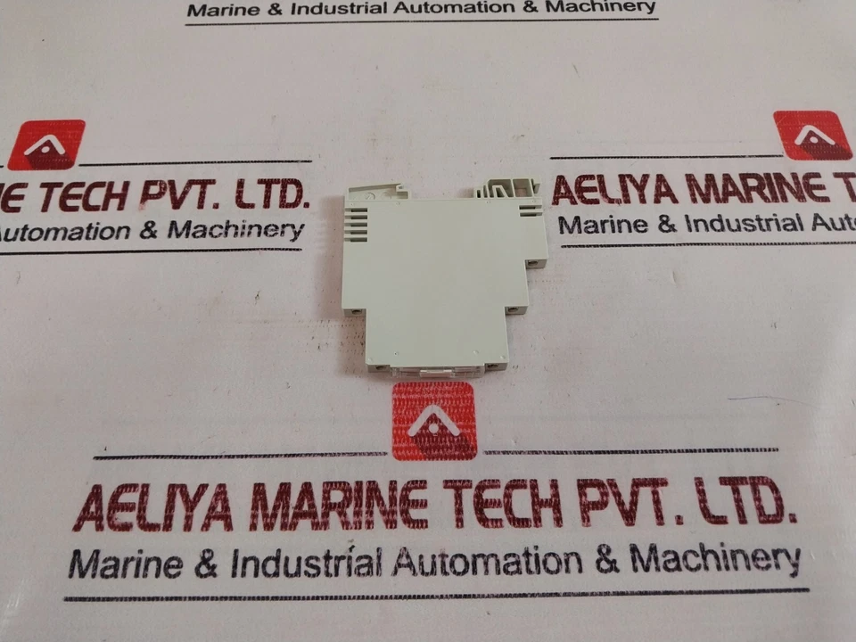 Luetze 760227 Relay Module Ac/dc 230v 1w 1v-250v 627155 - Image 2 of 4