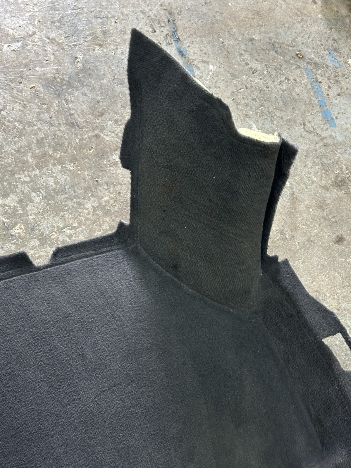2012-2014 AUDI R8 V10 OEM COUPE CARPET FLOOR COVER RIGHT PASSENGER 42B863021