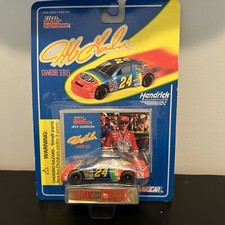1995 Racing Champions Signiture Series 1:64 Jeff Gordon 24 Dupont Chevrolet