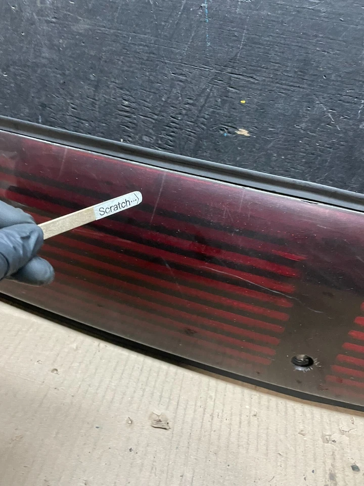 Panel central del maletero trasero Oldsmobile Aurora 1995 a 1999 I7520 DG Foto 4 de 4