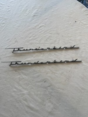 1957 - 1962 Original OEM Ford Thunderbird Front Fender Script Emblem BAN 16098 T