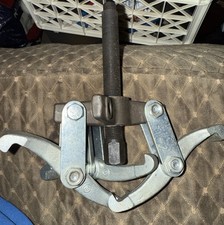 Armstrong 71-402 23-arm Puller 5 Tons Capacity 6