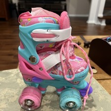 Wheel Kids Light Up Roller Skates Size Large Adjustable Unicorn Rainbow
