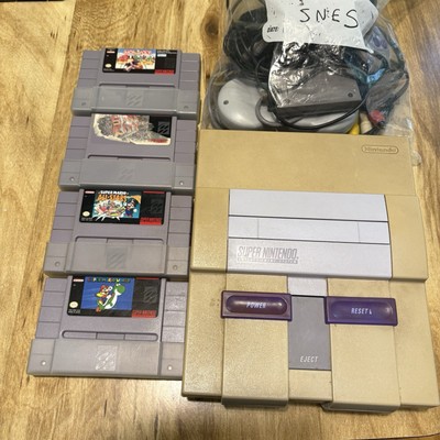 Super Nintendo System Console Bundle Lot w/ 4 Games Mario 2 Controllers Tested