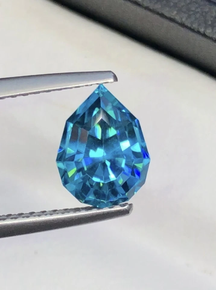 Прекрасная коллекция блестящего яркого синего циркония мастер-огранки 3,92 карата - Изображение 2 из 2