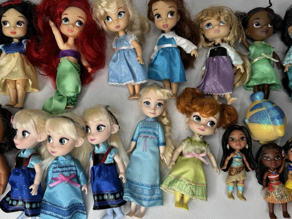 Lot Of 15  5" Disney Animators Collection Mini Dolls  + Extras Read - Image 3 of 4