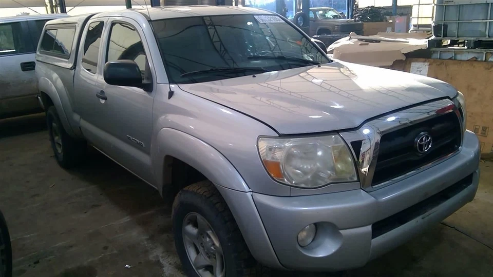 Driver Left Headlight Without Sport Package Fits 05-11 TACOMA 6856560 - Image 2 of 4