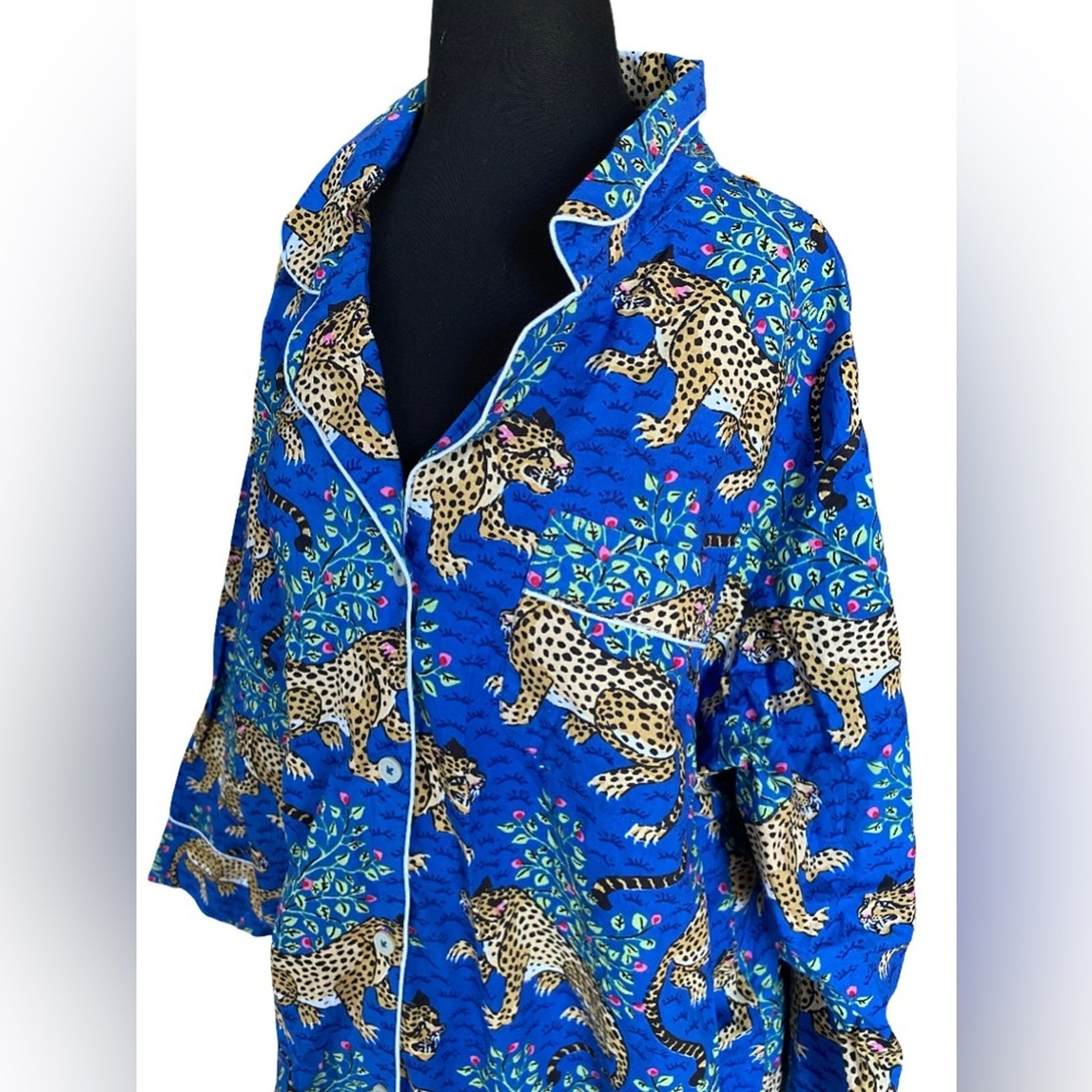 Printfresh blue leopard vibrant button down organ… - image 4