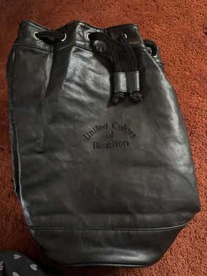 United Colors of Benetton Duffle Bag/Rucksack schwarz PVC Top Zustand