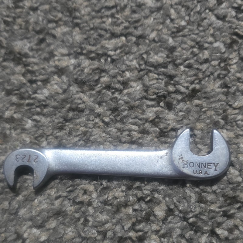 Bonney Vintage 3/8 X 7/16 Open End Wrench 90 Degree