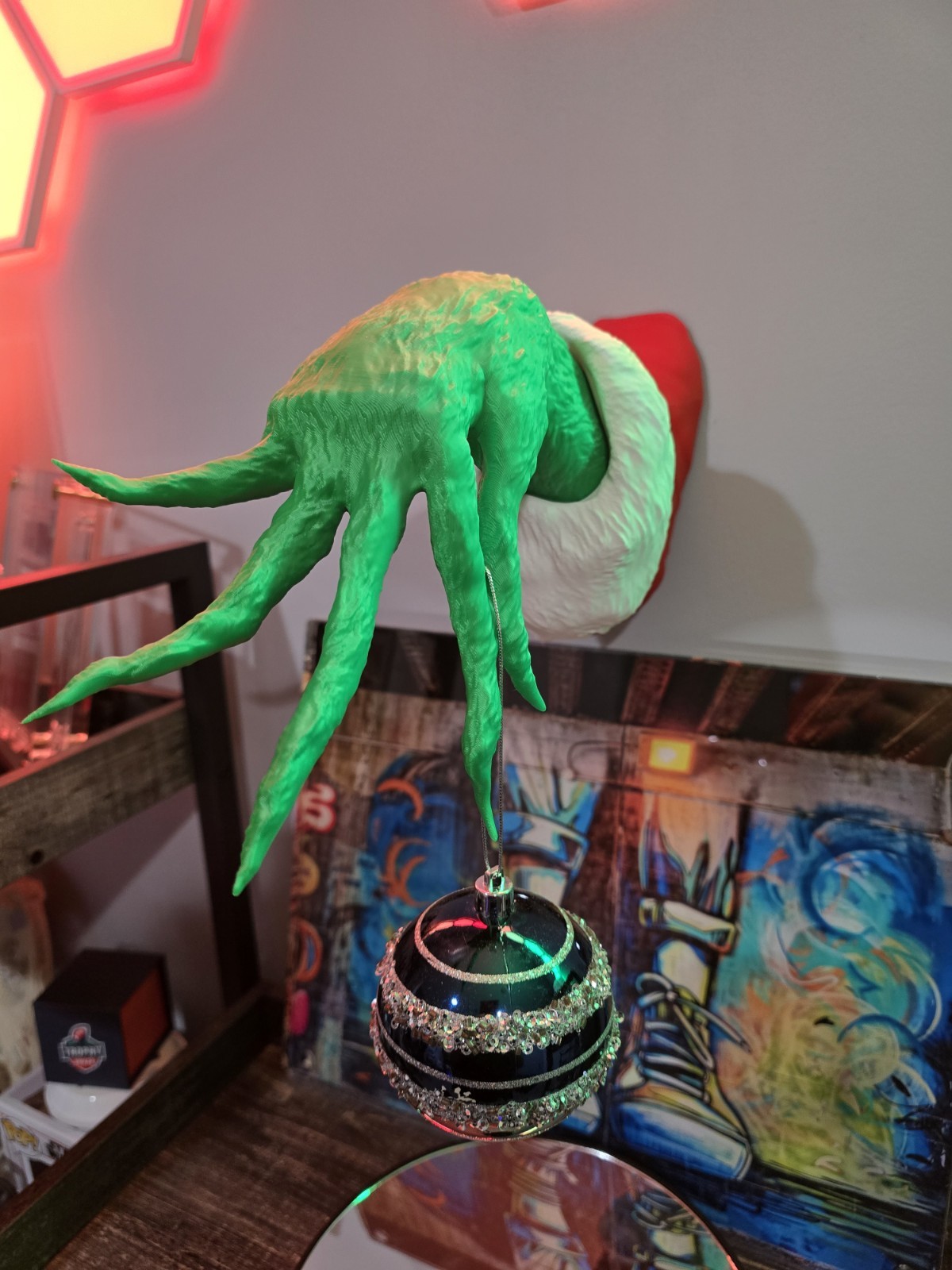 LIFE SIZE Grinch Hand Christmas Decor Ornament Christmas Decoration holder. 