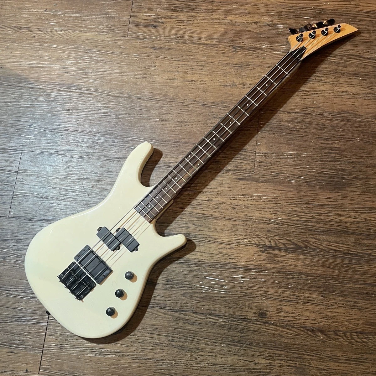 Samick Solid Electric Bass Guitar Bass Guitars for sale | eBay