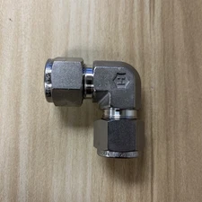 Ham-Let 765L   Ss 1/2 1/2" Compression 316 Ss Union Elbow