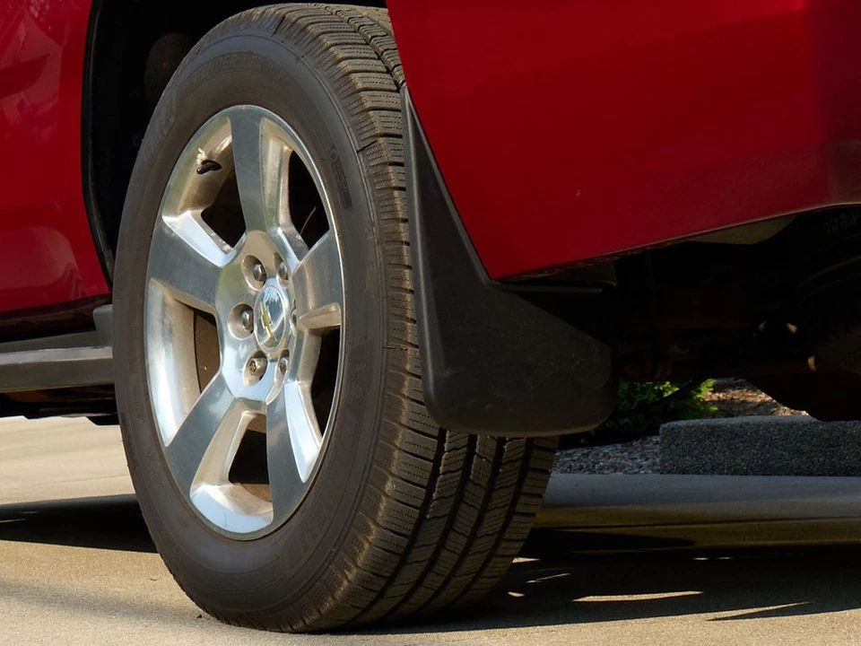 Husky Custom Molded Mud Flaps Fit 04-14 Ford F150/06-08 Mark LT w/OE Flares Rear - Изображение 3 из 4