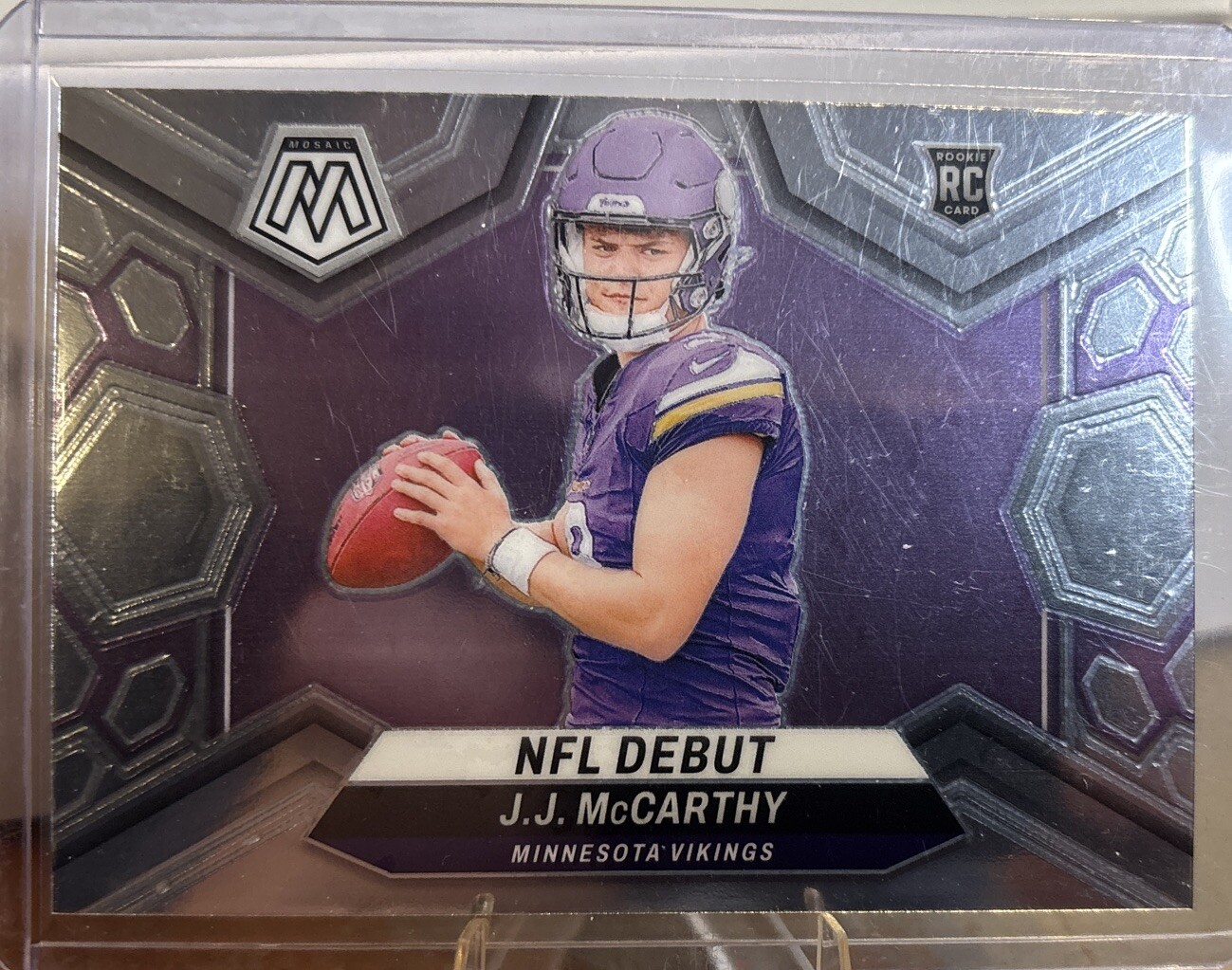 2024 Panini Mosaic - NFL Debut Mosaic Prizm #275 J.J. McCarthy (RC)