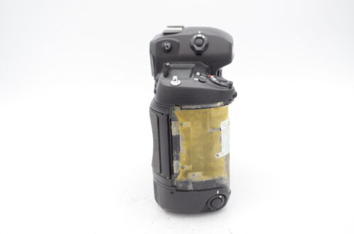 Nikon D1 Digital Camera Body (2.7MP) Camera Body only For Parts - Picture 4 of 6