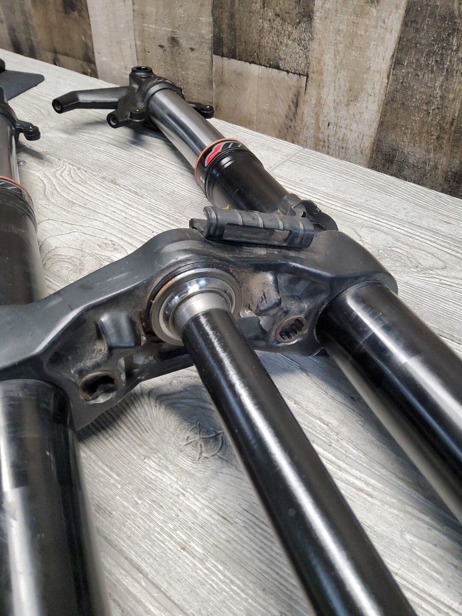 2020 20 17-20 KTM 390 Duke Front End Forks Tubes Left Right