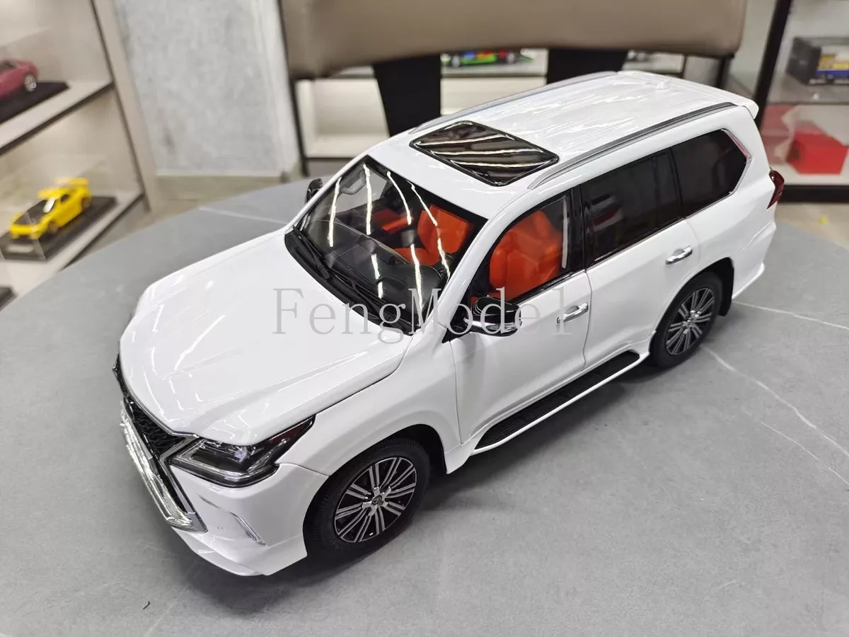 LCD LEXUS LX570 2019 SUV Metal Diecast Model Car 1:18 Scale Boys Gifts White