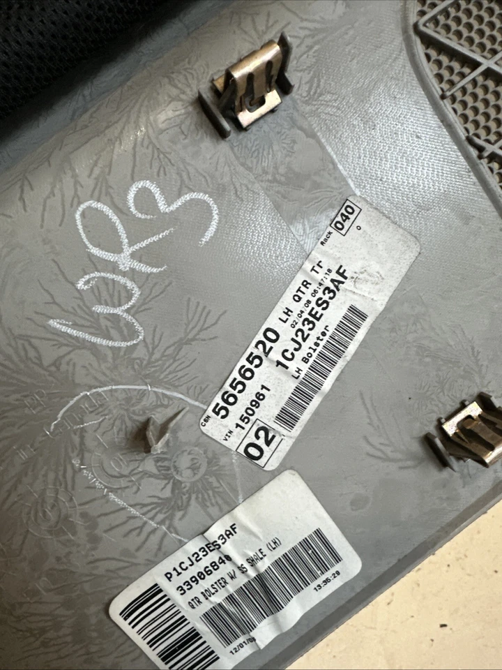 Chrysler Grand Voyager parasol persiana trasera izquierda p1cj23es3af original 2011 - Imagen 3 de 4