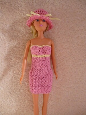 Hand crochet set for a 11'' Barbie / Sindy Fashion Doll