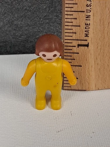 Playmobil Infant Baby Figure Yellow Outfit Vintage K3-106
