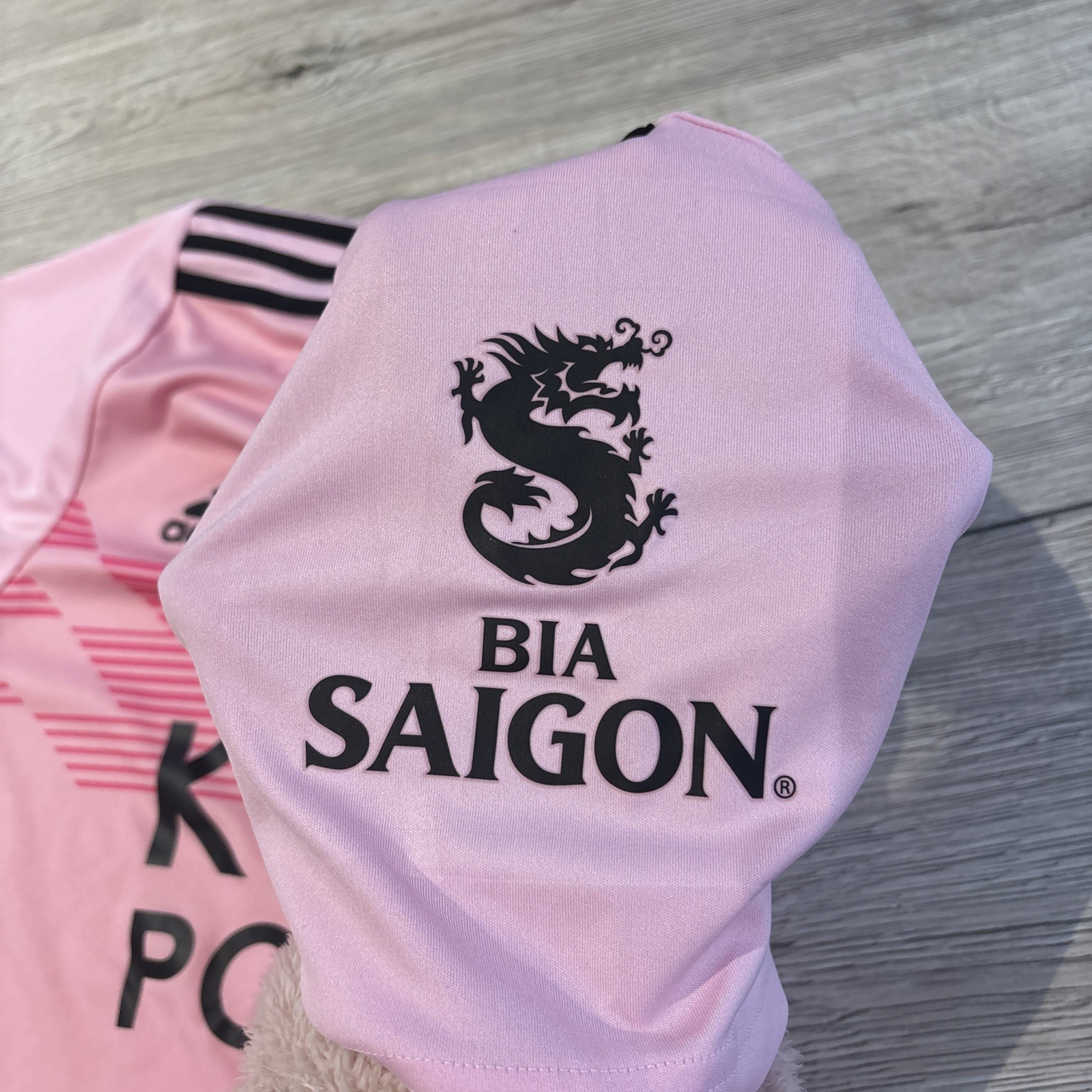 LEICESTER CITY 2019 2020 THIRD FOOTBALL SHIRT ADIDAS PINK JERSEY SIZE XS thumbnail 5