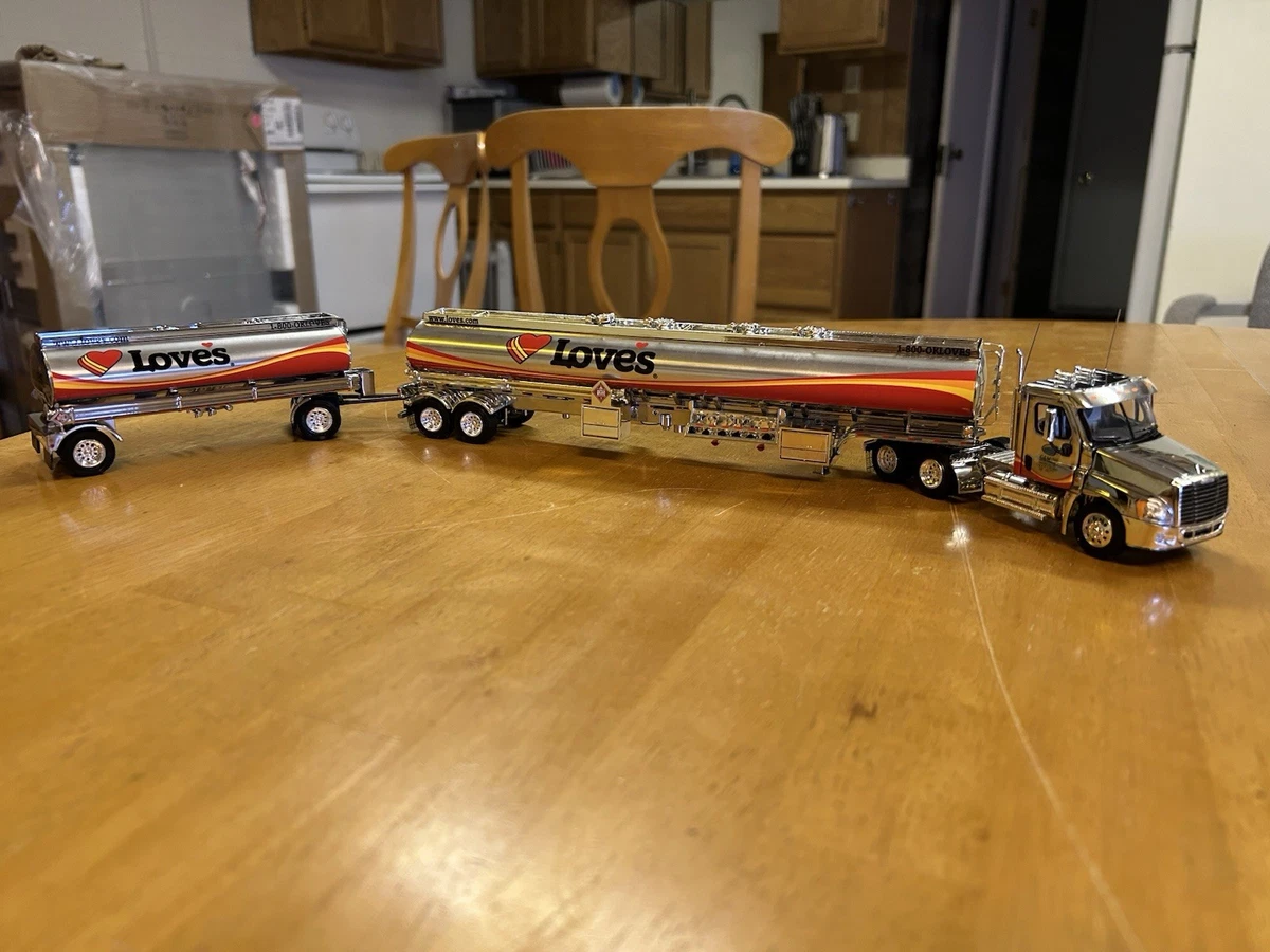 Tonkin 1:53 Scale Contemporary Manufacture Diecast Cars, Trucks