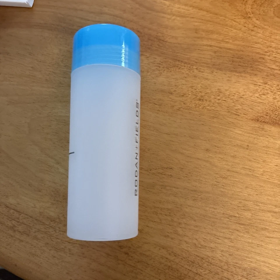 Rodan and + Fields Redefine AMP MD System - No Renewing Serum - Image 2 of 4