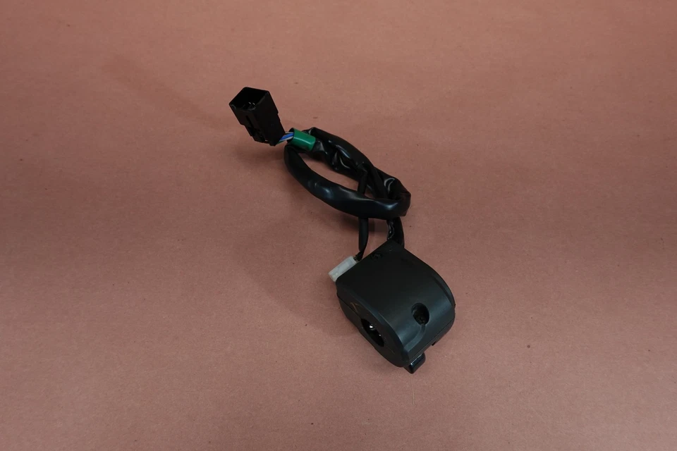 Interruptor de faros de control izquierdo Kawasaki Ninja ZX1400 ZX14R 2006-2011 Foto 4 de 4