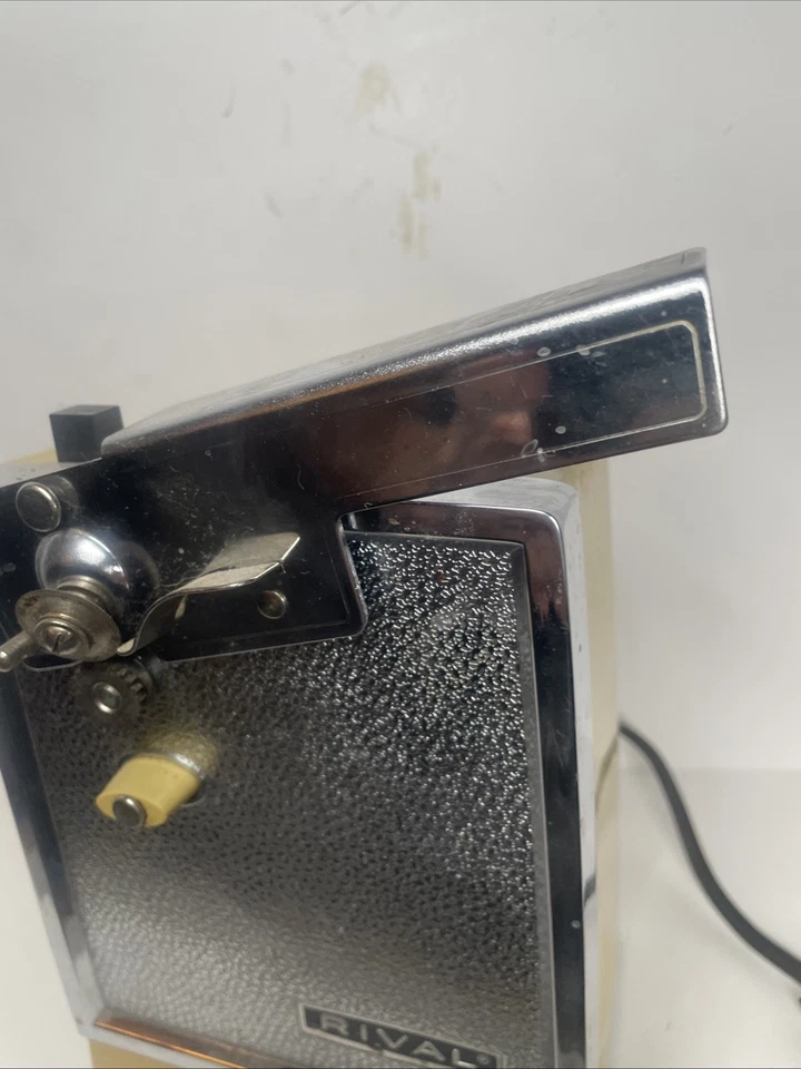 Abrelatas Eléctrico Rival Vintage MCM CROMO Modelo 776R Foto 4 de 4